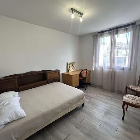 Familiale Calme - 5 Pers. - Fr-1-553-344 Holiday home