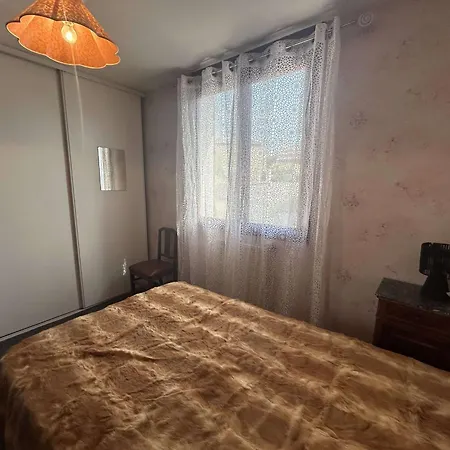Familiale Calme - 5 Pers. - Fr-1-553-344 * Balaruc-les-Bains